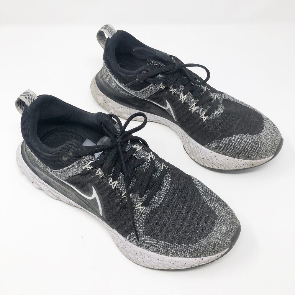 Nike Women's Running Shoes Black/Gray Size 8.5